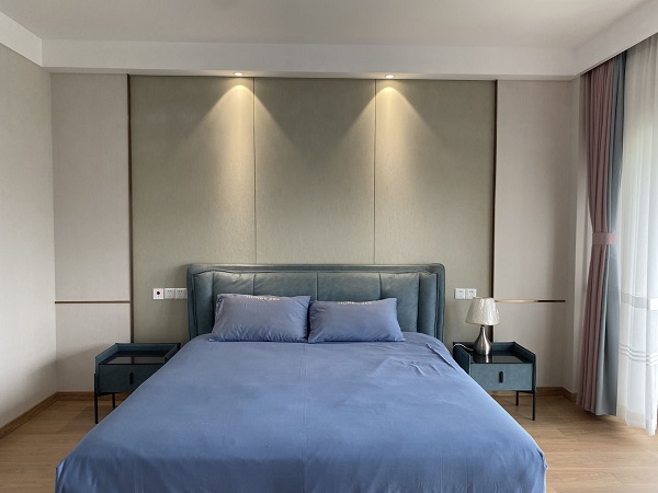 East Palace Apartments